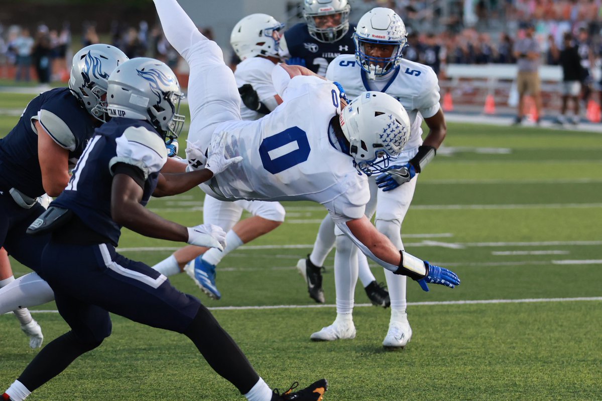 Hawklets Fend Off Comeback Attempt to Beat Lee’s Summit West 42-28